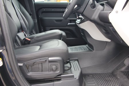 2026 Land Rover Defender - photo 16