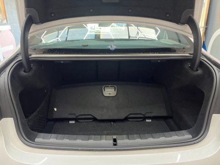 2025 BMW 3-Series - photo 7