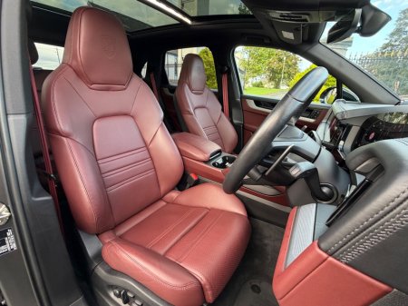 2024 Porsche Cayenne - photo 11