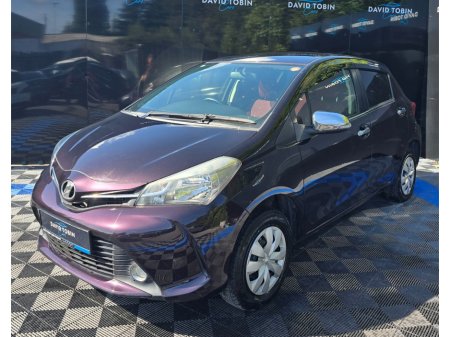 2015 Toyota Vitz - photo 18