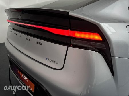2024 Toyota Prius - photo 8