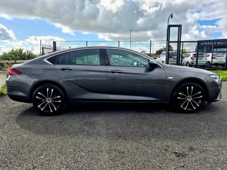 2022 Opel Insignia - photo 34