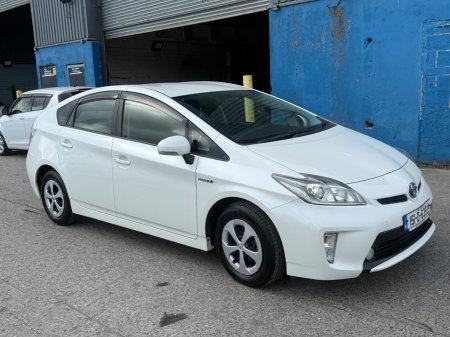 2015 Toyota Prius - photo 3