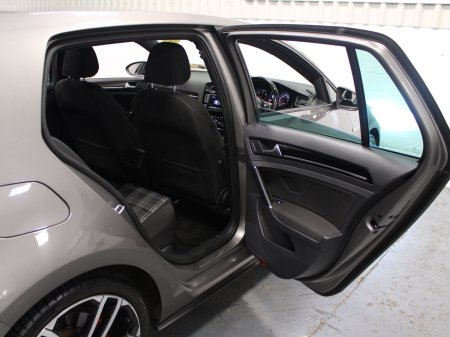 2017 Volkswagen Golf - photo 30