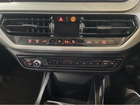 2022 BMW 1-Series - photo 25
