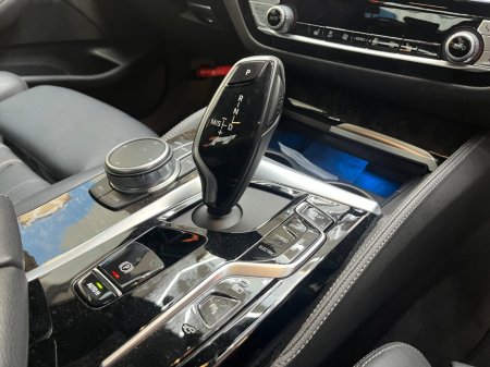 2021 BMW 5-Series - photo 13