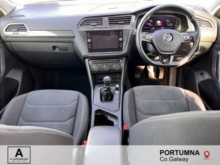 2019 Volkswagen Tiguan - photo 2