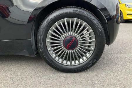 2022 Fiat 500e - photo 8