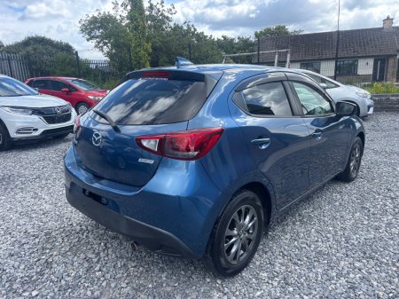 2017 Mazda Demio - photo 4