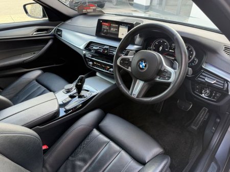 2018 BMW 5-Series - photo 17
