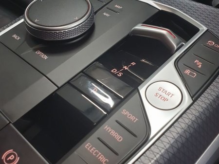 2024 BMW 3-Series - photo 10