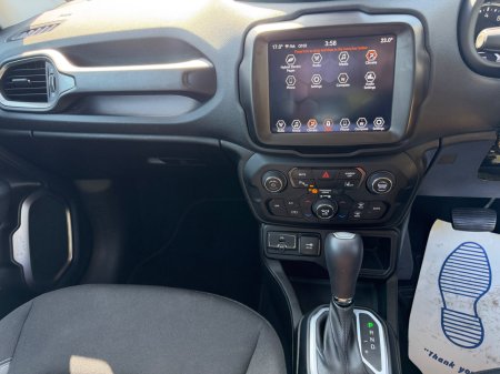 2024 Jeep Renegade - photo 15