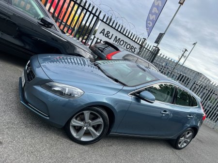2015 Volvo V40 - photo 2