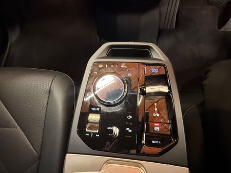 2023 BMW iX - photo 13