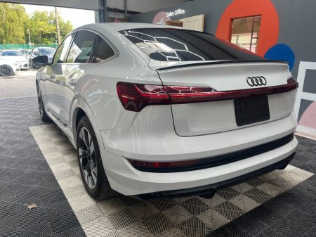 2022 Audi e-tron - photo 5