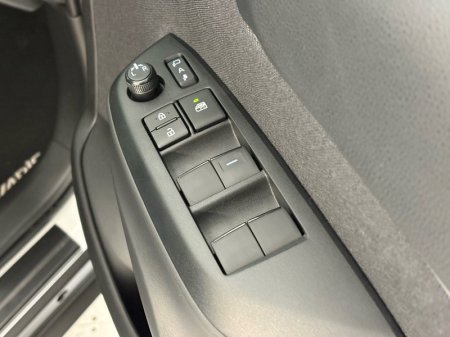 2024 Toyota Yaris Cross - photo 16