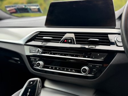 2019 BMW 5-Series - photo 19