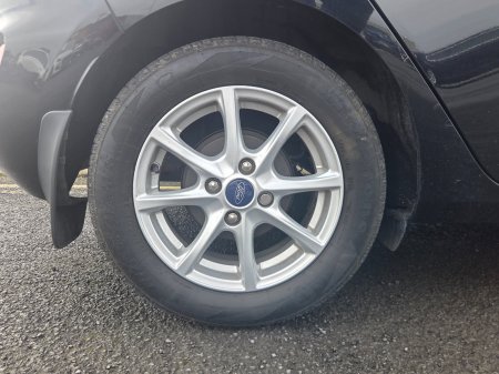 2019 Ford Fiesta - photo 8