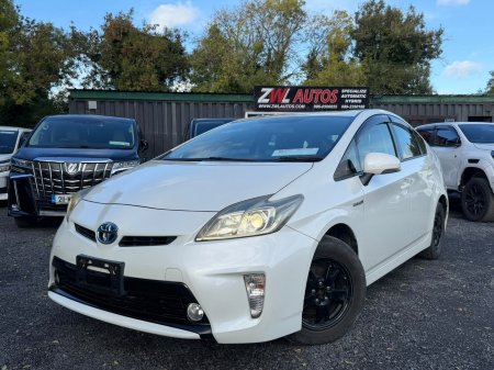 2015 Toyota Prius - photo 3