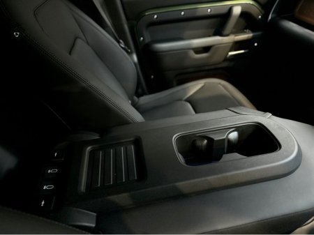 2026 Land Rover Defender - photo 29