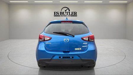 2017 Mazda Demio - photo 4