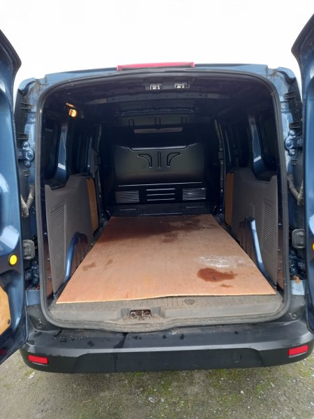 2021 Ford Transit - photo 2