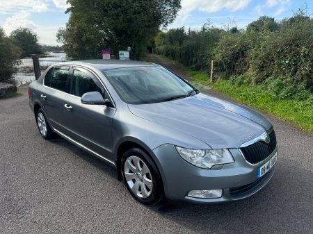 2009 Skoda Superb - photo 2