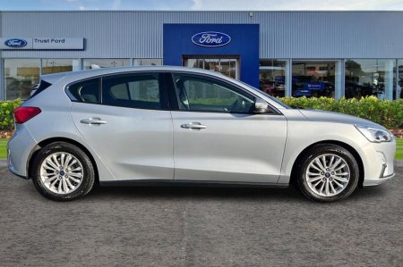 2019 Ford Focus - photo 3
