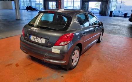 2012 Peugeot 207 - photo 3