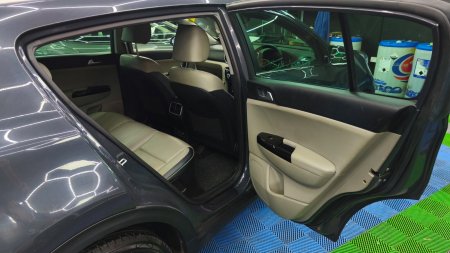 2020 Kia Sportage - photo 10