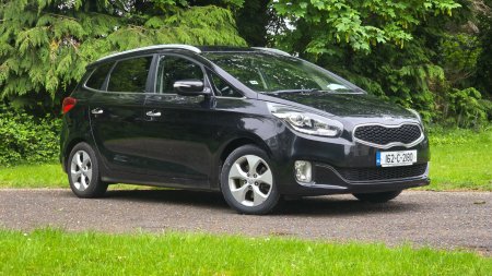 2016 Kia Carens - photo 2