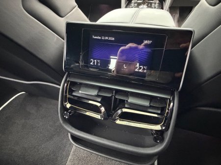 2025 Bentley Flying Spur - photo 24