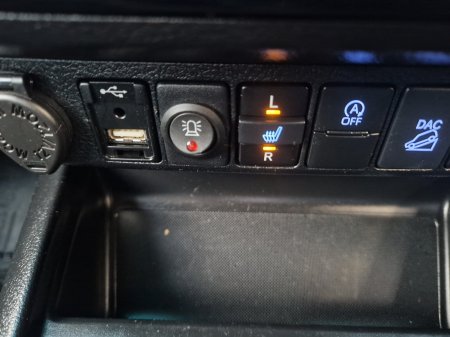 2022 Toyota Hilux - photo 12
