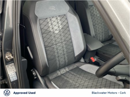 2024 Volkswagen T-Roc - photo 8