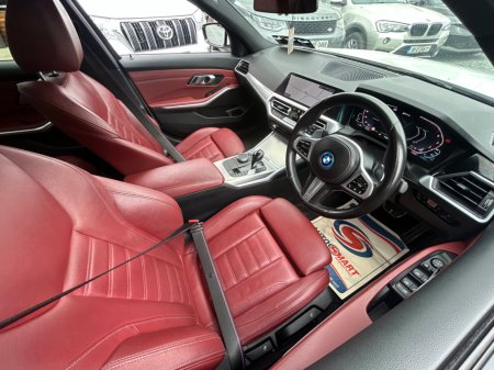 2022 BMW 3-Series - photo 32