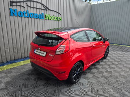 2015 Ford Fiesta - photo 3