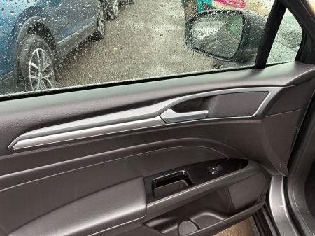 2017 Ford Mondeo - photo 22