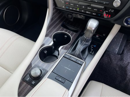2022 Lexus RX450H - photo 18