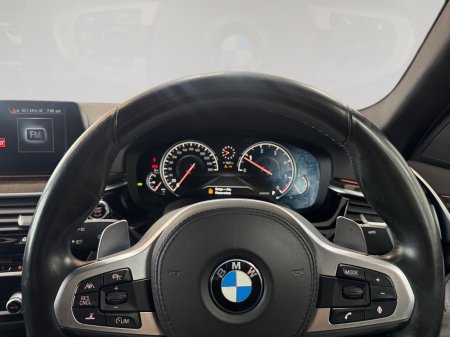 2017 BMW 5-Series - photo 13