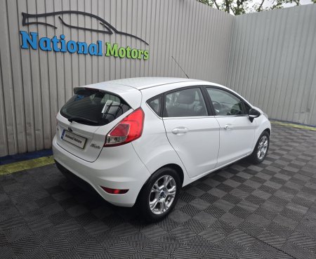 2015 Ford Fiesta - photo 3
