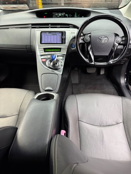 2012 Toyota Prius - photo 10
