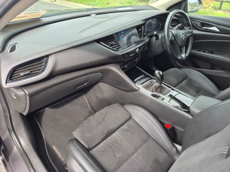 2022 Opel Insignia - photo 3