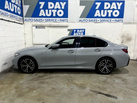 2024 BMW 3-Series - photo 4