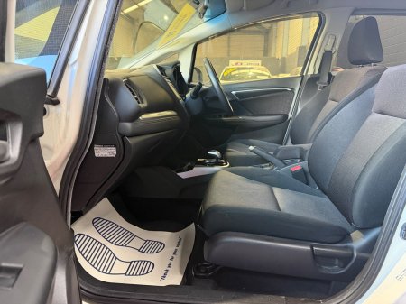 2016 Honda Fit - photo 24