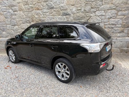 2015 Mitsubishi Outlander - photo 2