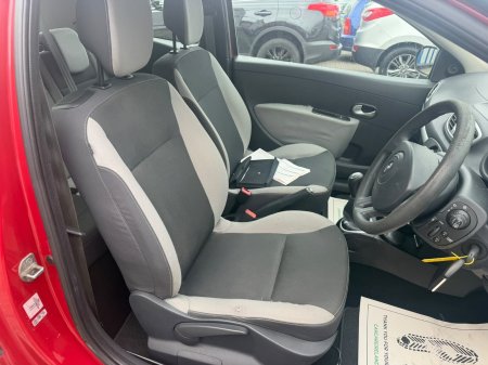 2012 Renault Clio - photo 9