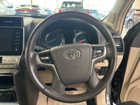 2022 Toyota Land Cruiser - photo 9