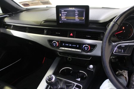 2017 Audi A4 - photo 19