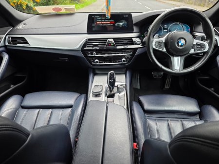 2018 BMW 5-Series - photo 12