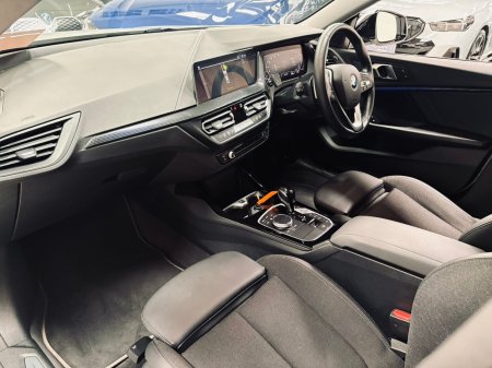 2023 BMW 2-Series - photo 12
